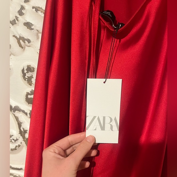 Bloggers Fave Red Satin Zara Dress small - Picture 3 of 5